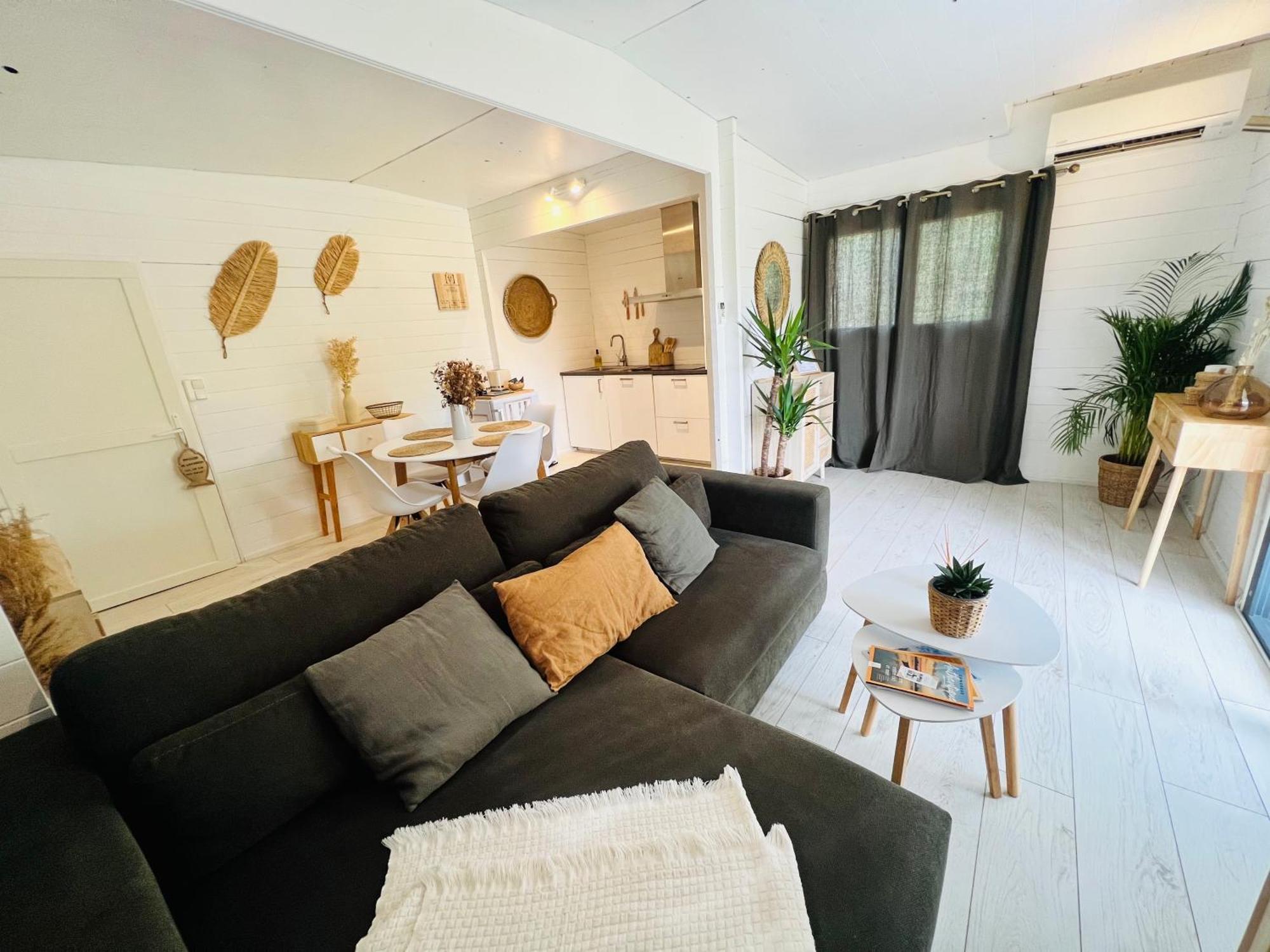 Cabane Le Flamant Avec Jardin, Piscine Et Parking Les Les Saintes-Maries-de-la-Mer Extérieur photo